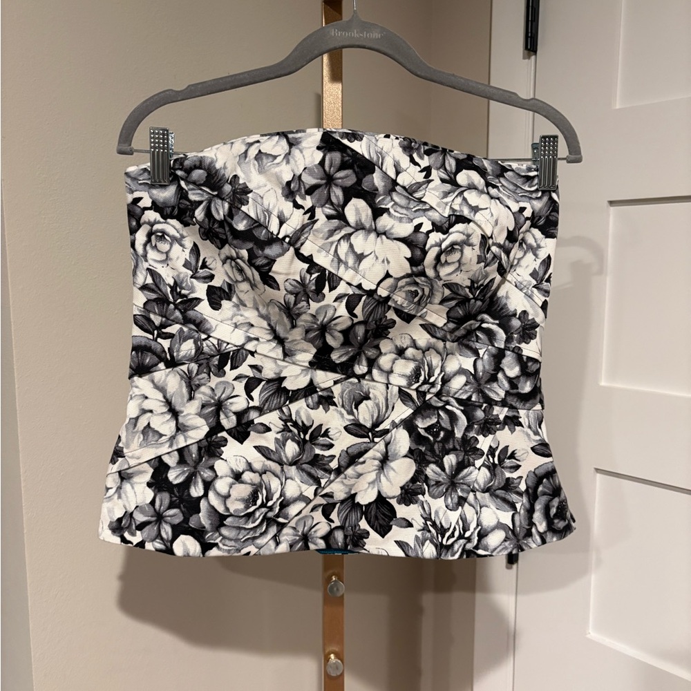 White House Black Market floral Bustier Top. Size 10. NWT. MSRP $88